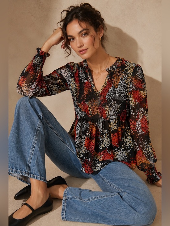 Anthropologie Tops - Anthropologie Akemi + Kin Adria Smocked top Floral Blouse Size Medium